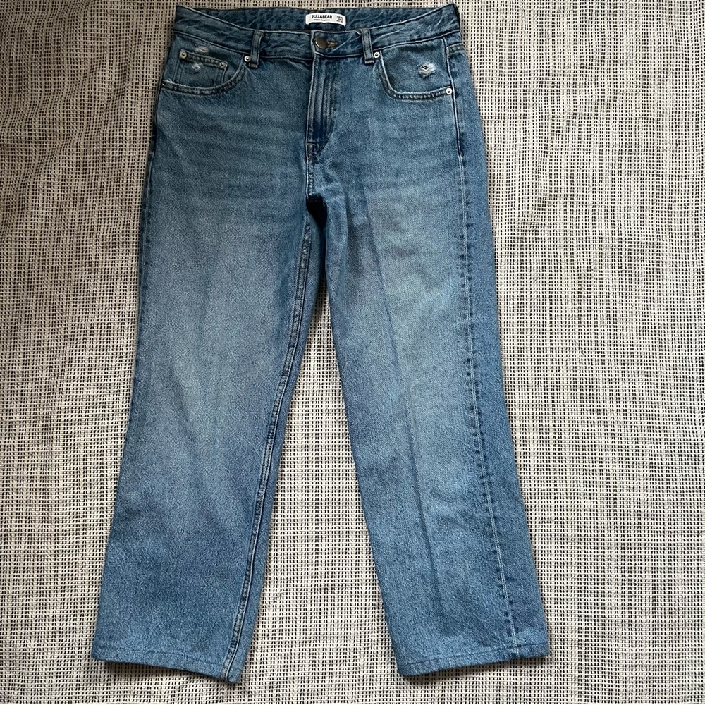 PULL&BEAR Classic Blue Distressed Light Wash Denim Cropped Ankle Jeans Size 8